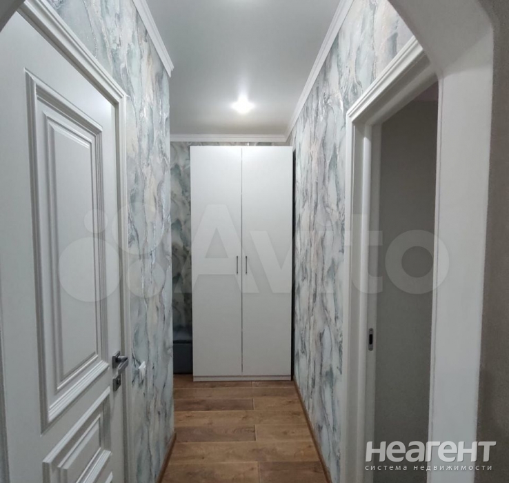 Продается 1-комнатная квартира, 39,8 м²