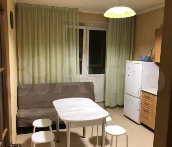 Сдается 1-комнатная квартира, 48 м²