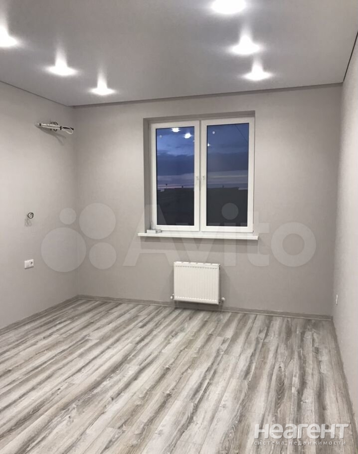 Продается 1-комнатная квартира, 40 м²