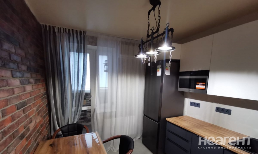 Сдается 1-комнатная квартира, 35 м²