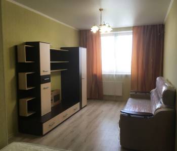 Сдается 1-комнатная квартира, 42 м²