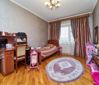 Продается Многокомнатная квартира, 88,6 м²