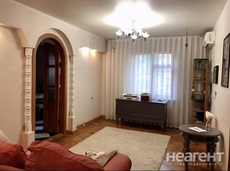 Продается 3-х комнатная квартира, 72 м²