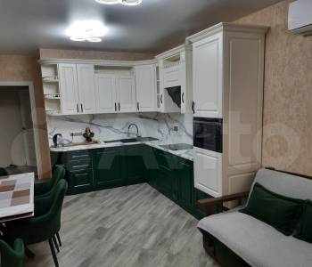 Продается 1-комнатная квартира, 57 м²