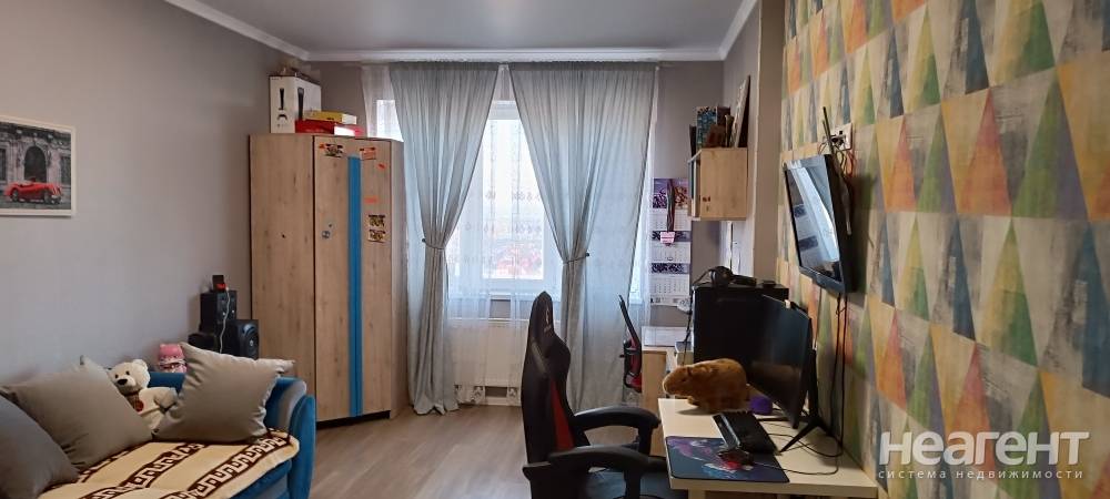 Продается 2-х комнатная квартира, 75 м²