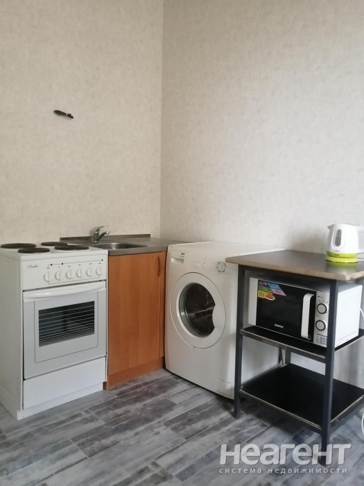 Сдается 1-комнатная квартира, 41 м²