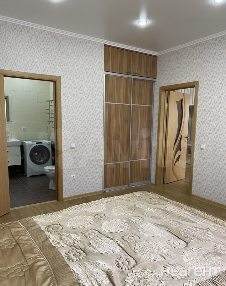 Продается 2-х комнатная квартира, 63 м²