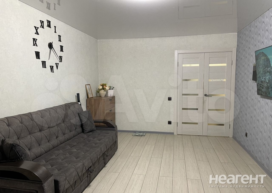 Продается Многокомнатная квартира, 74 м²