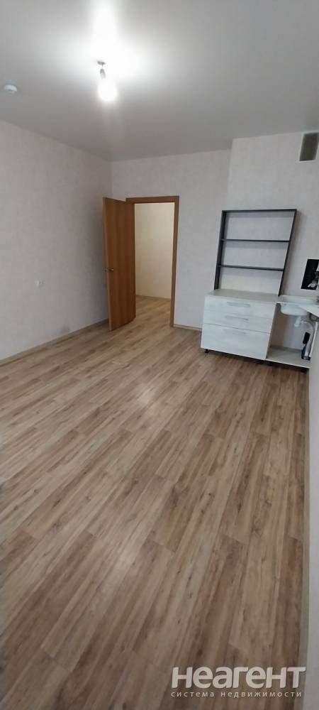 Продается 1-комнатная квартира, 30 м²