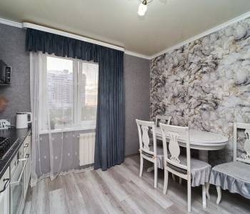 Продается Многокомнатная квартира, 78,2 м²