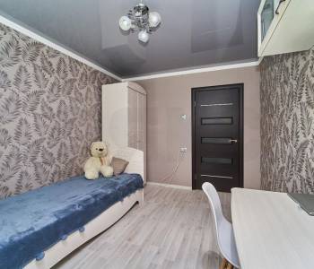 Продается Многокомнатная квартира, 78,2 м²
