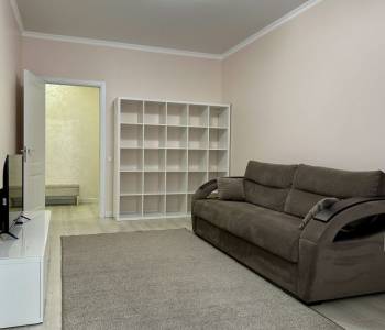 Сдается 1-комнатная квартира, 46 м²