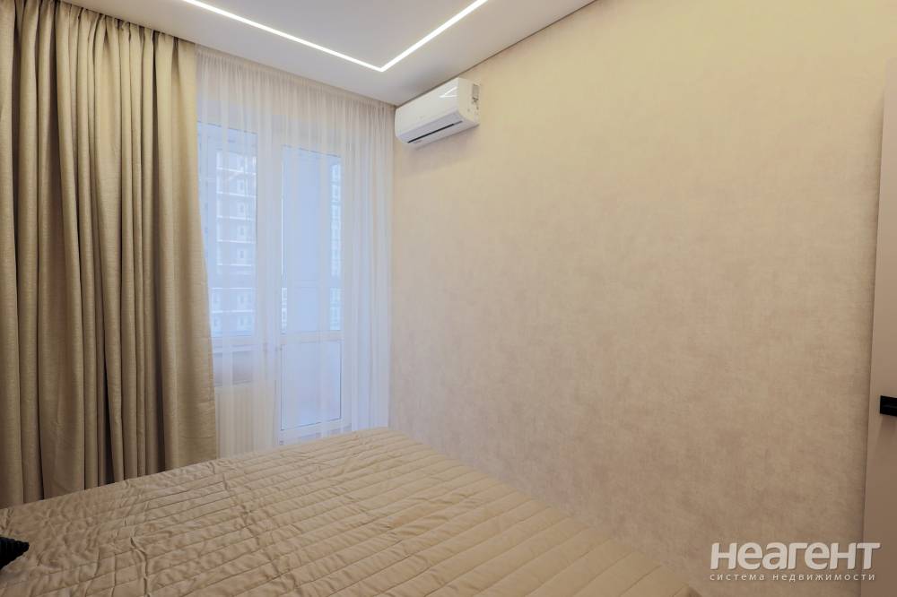 Продается 1-комнатная квартира, 38 м²