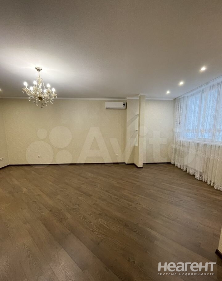 Продается 3-х комнатная квартира, 107,4 м²