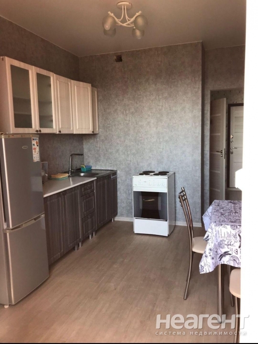 Продается 1-комнатная квартира, 37,7 м²