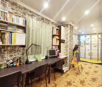 Продается Дом, 200 м²