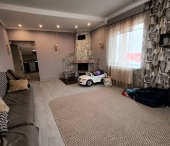 Продается Дом, 200 м²