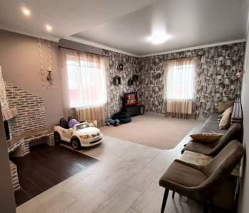 Продается Дом, 200 м²
