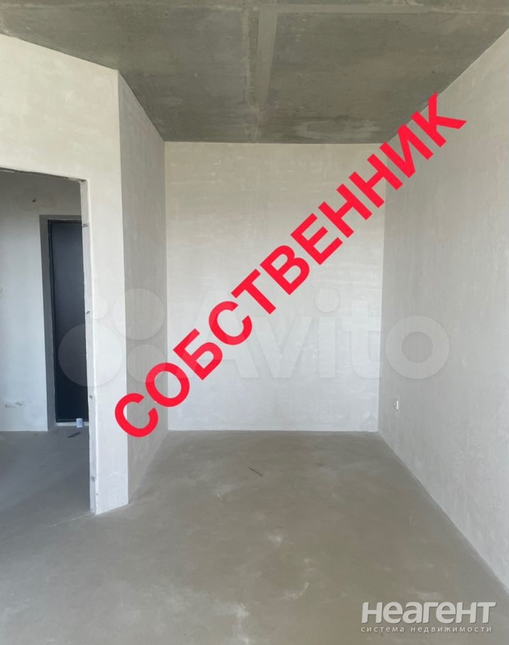 Продается 1-комнатная квартира, 42 м²