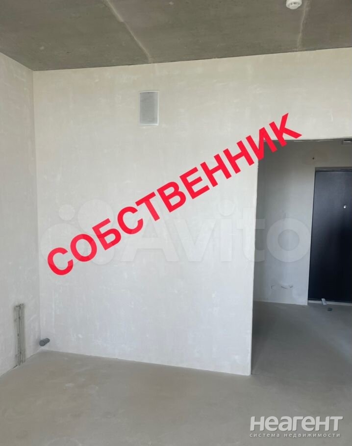 Продается 1-комнатная квартира, 42 м²