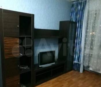 Продается 1-комнатная квартира, 35 м²