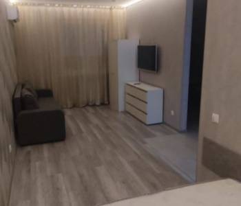 Сдается 1-комнатная квартира, 43 м²