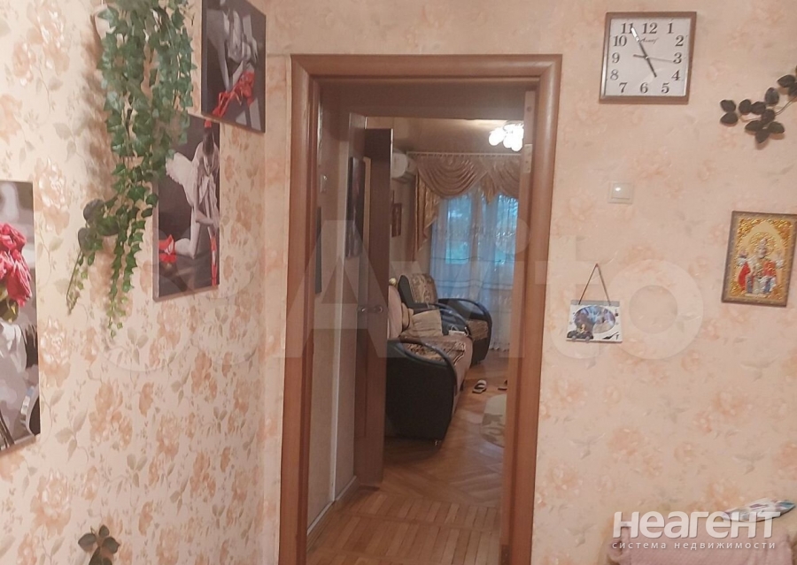 Продается 1-комнатная квартира, 45 м²