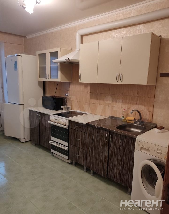 Сдается 2-х комнатная квартира, 60 м²