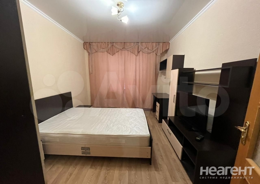 Сдается 2-х комнатная квартира, 60 м²