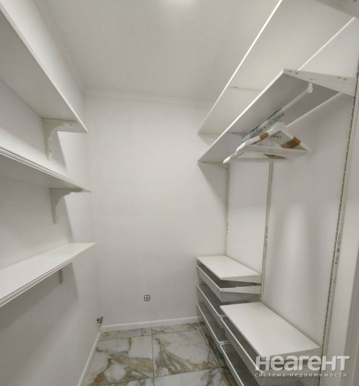 Продается 3-х комнатная квартира, 110 м²