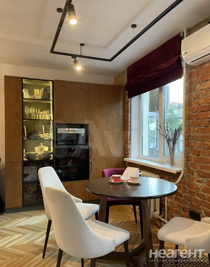 Продается 3-х комнатная квартира, 62 м²