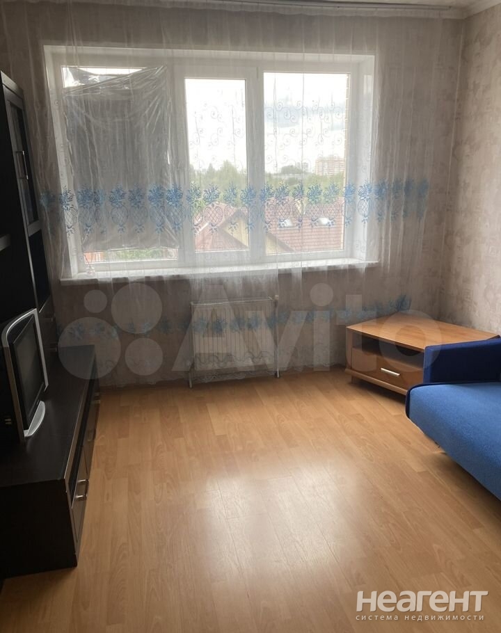 Сдается 1-комнатная квартира, 32 м²