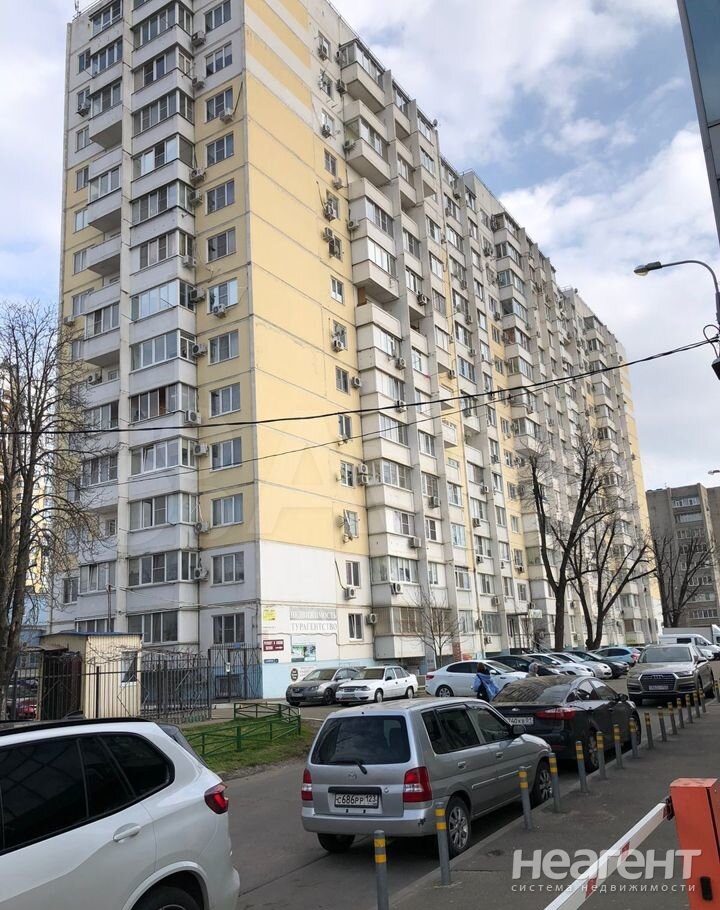 Продается 1-комнатная квартира, 38,8 м²