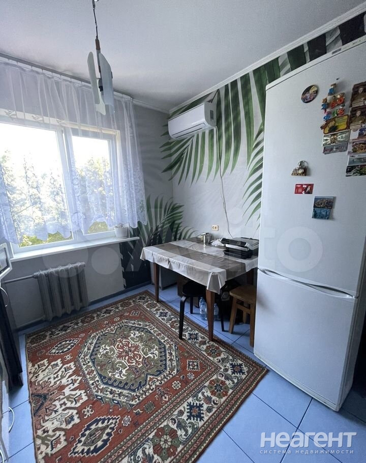 Продается Многокомнатная квартира, 73,5 м²