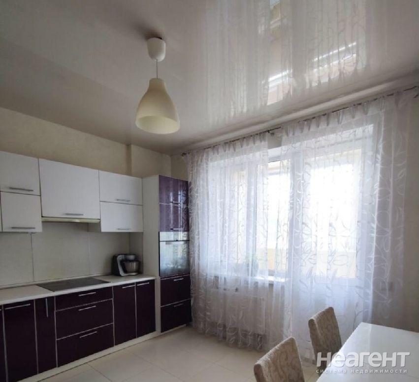 Продается 3-х комнатная квартира, 77 м²