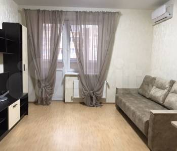 Сдается 1-комнатная квартира, 41 м²