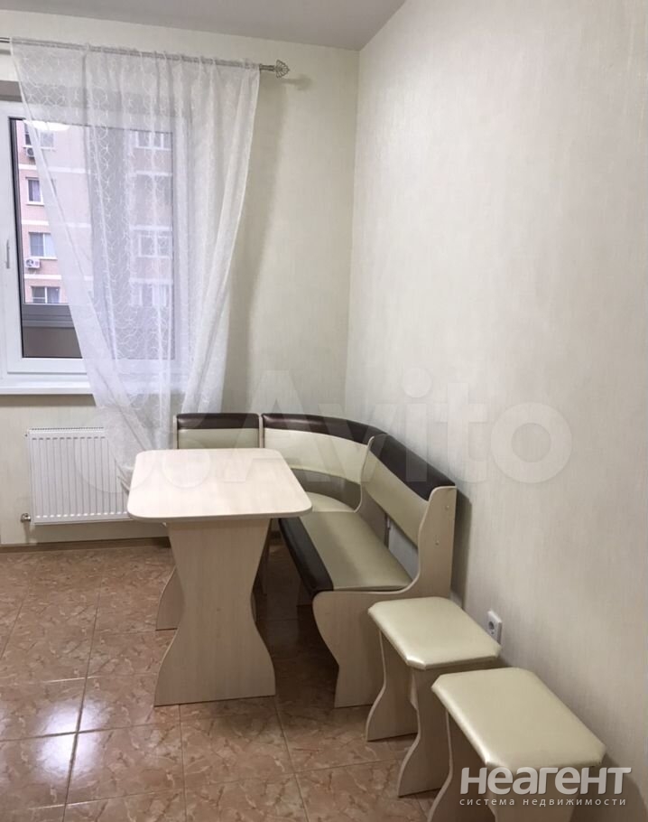 Сдается 1-комнатная квартира, 41 м²