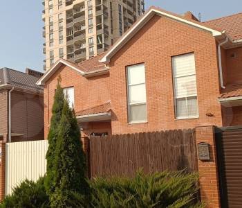 Продается Дом, 175 м²