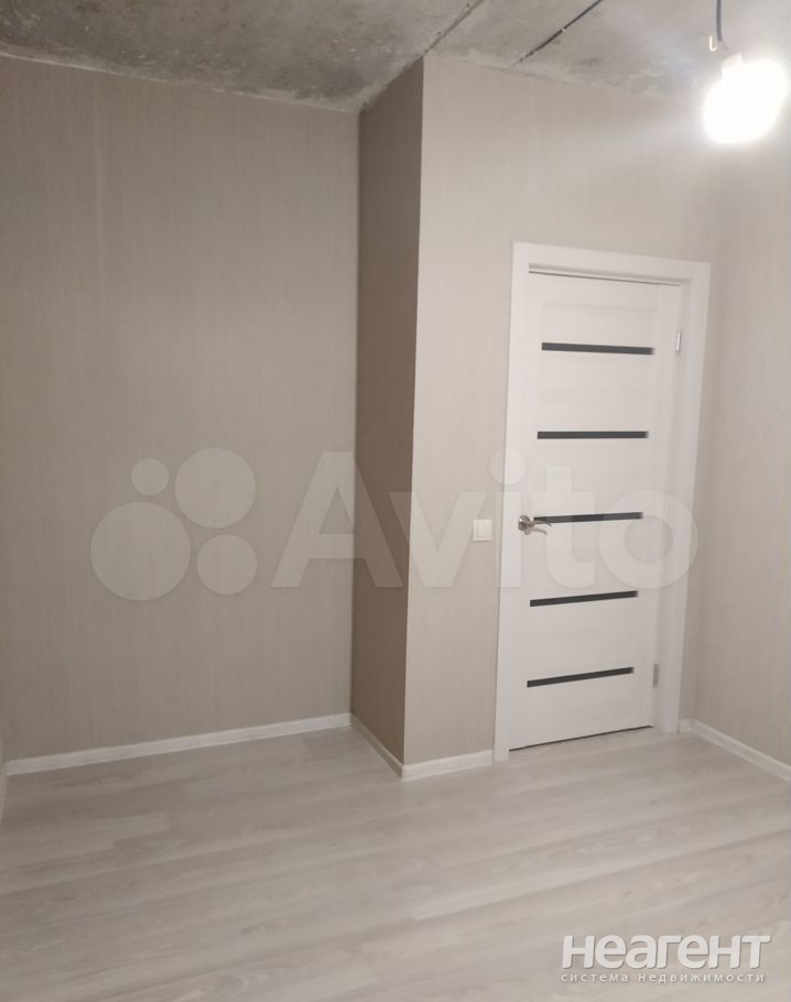 Продается 1-комнатная квартира, 35,9 м²