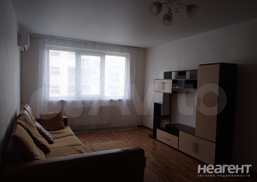 Продается 1-комнатная квартира, 45 м²