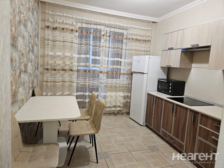 Продается 1-комнатная квартира, 40 м²