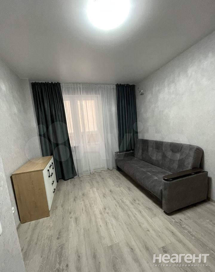 Продается 1-комнатная квартира, 32 м²