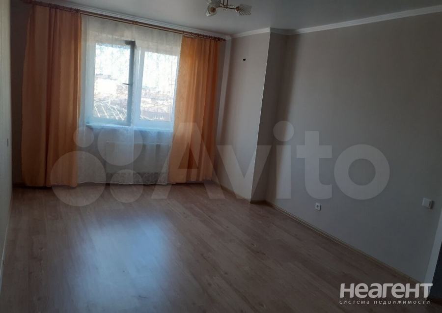 Продается 1-комнатная квартира, 41 м²