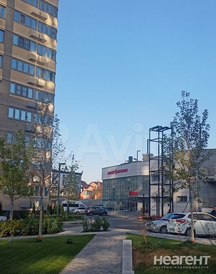 Продается 1-комнатная квартира, 38 м²