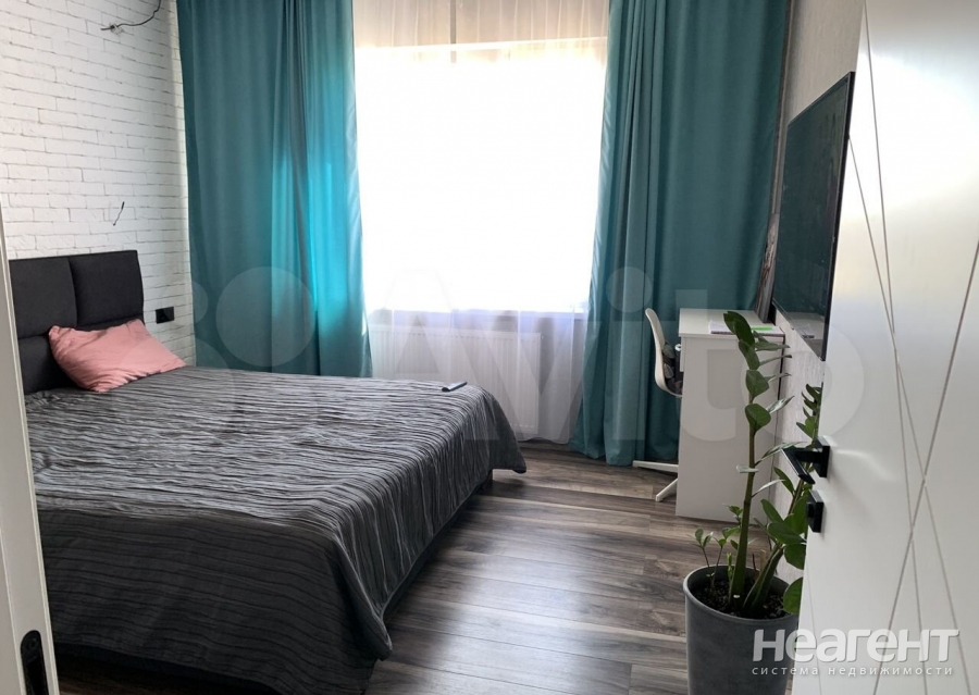 Продается 2-х комнатная квартира, 64 м²