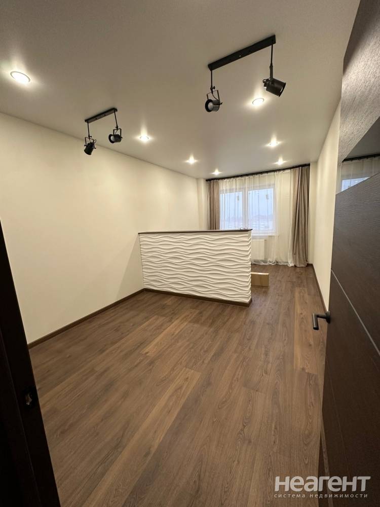 Продается 1-комнатная квартира, 52 м²