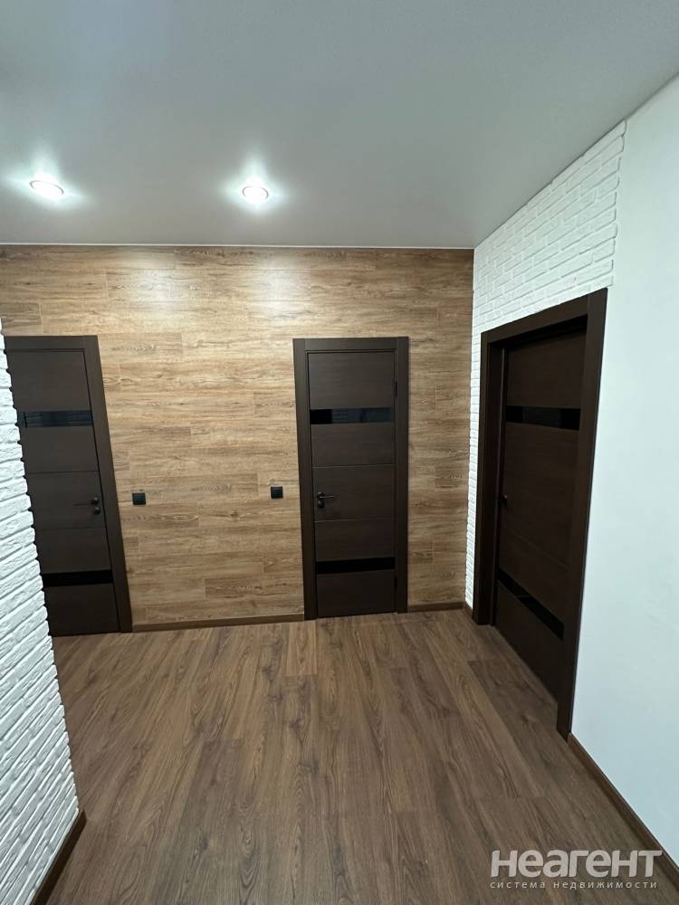 Продается 1-комнатная квартира, 52 м²