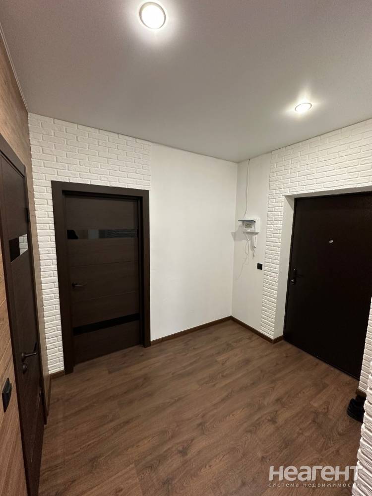 Продается 1-комнатная квартира, 52 м²