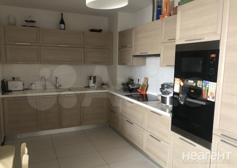 Продается 3-х комнатная квартира, 104 м²