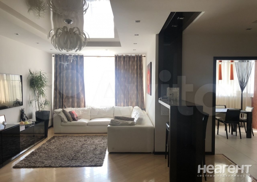 Продается 3-х комнатная квартира, 104 м²